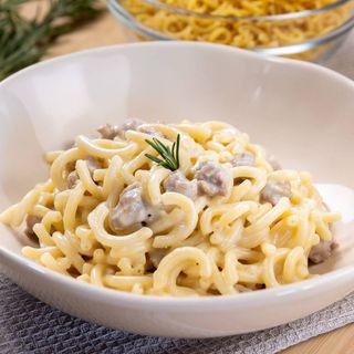 Gramigna panna e salsiccia