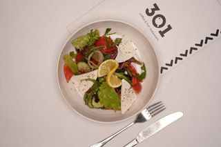 Греческий салат (300г)