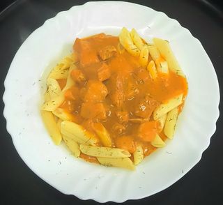 Gulaš s tjesteninom