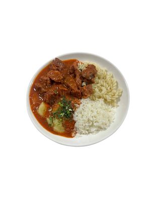 Гуляш и гарнир (300г)