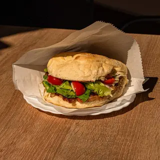 Gurmanska pljeskavica u lepinji 250g