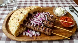 Hajdučki šiš ćevapi mala porcija