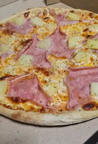 Pizza Hawaii
