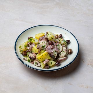 Hobotnica salata sa krompirom