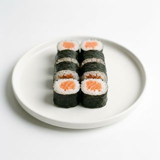 Hosomaki sake