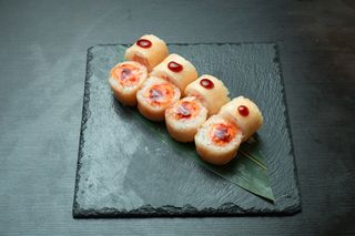 Hot Maki de Salmão