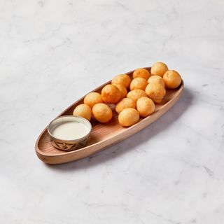 Баурсаки с иримшиком (16шт/200г)