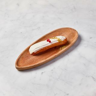 Эклер с тары (100г)