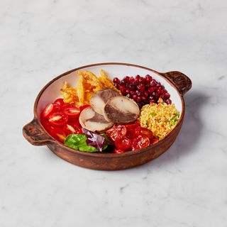 Овощная тарелка с казы (310г)