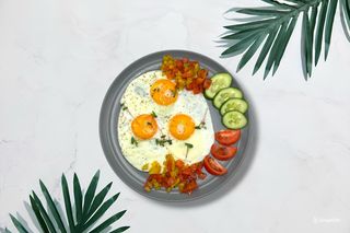 Яичница с овощами (250г)