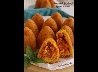 Il vero arancino siciliano al ragù