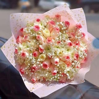 Pink & Ivory Rose Premium Bouquet