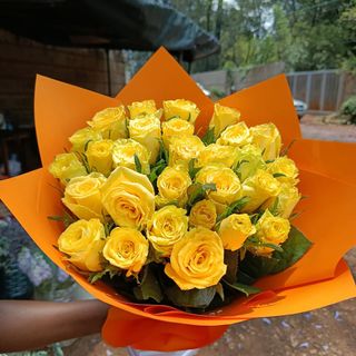 Golden Sunrise Rose Bouquet