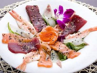 35.Insalata sashimi