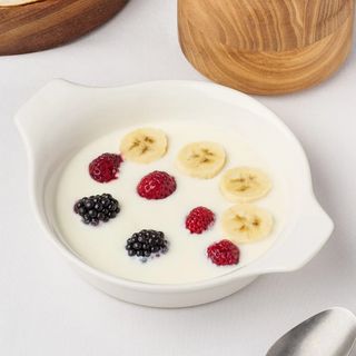 Домашний йогурт с сезонными ягодами (200г)