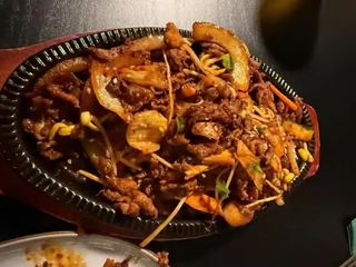 Jaeyook Bokum With Pork