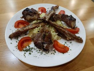 Jagnjeća rebra sa žara