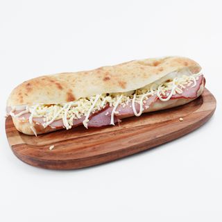 Sendvič sa junetinom (dimljena)