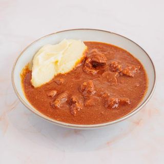 Juneći gulaš - mala porcija