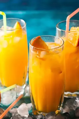 Jus De Fruits Mixtes À L'Orange