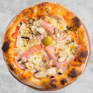 Velika Capricciosa pizza