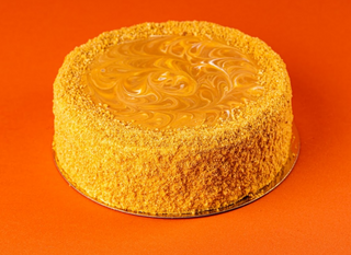 Торт карамельная девочка (1кг)