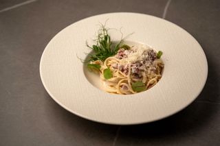 Карбонара с вяленой говядиной (325г)