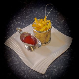 Картофель фри (200г)
