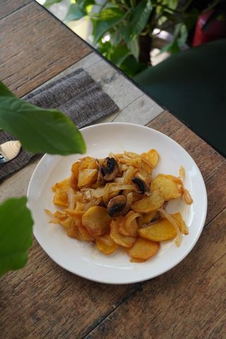 Картофель жареный с грибами (200г)
