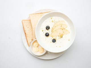 Каша рисовая с грушей и голубикой (500г)