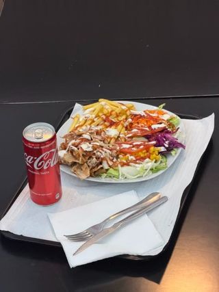Kebab no Prato e Bebida