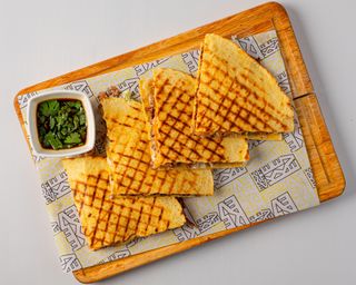 Кесадилья с брискетом (500г)