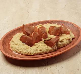 Хумус с бастурмой из говядины (160г)