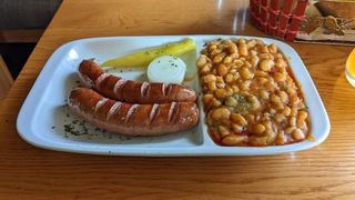 Kobasice sa prilogom