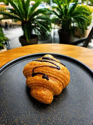Kroasan sa čokoladom