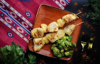 Куриное филе с ананасами (300г)