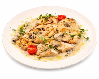 Куриное филе в сливочном соусе (350г)