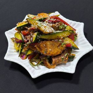 Куриный острый с овощами (250г)