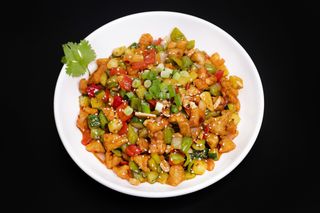 Курица с арахисом (650г)
