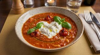 La Pappa al Pomodoro con cuore di stracciatella