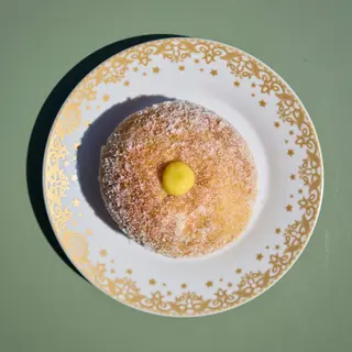 Lemon curd bun