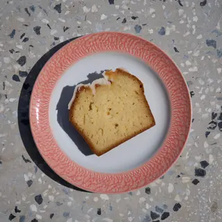 Lemon pound cake