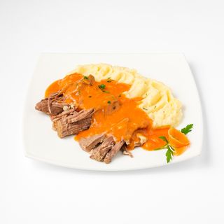 Lešo junetina s restanim krumpirom