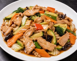 73. Maiale con misto di verdure
