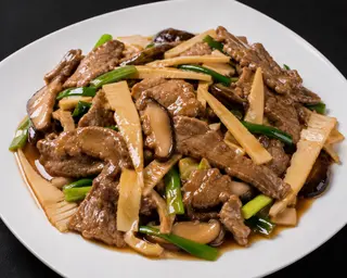71. Maiale con funghi e bambú