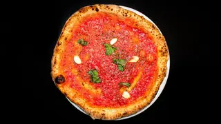 Pizza marinara