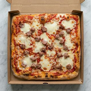 Pizza salsiccia