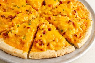 Mac & Cheese Pizza