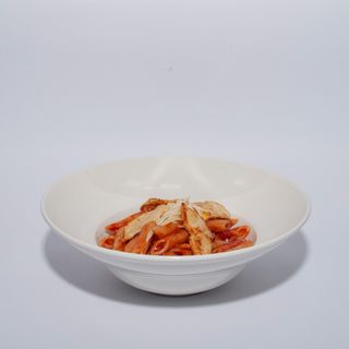 Makaroni sa paradajzom i piletinom