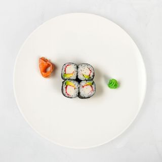 Maki s lososom i sirom 150g